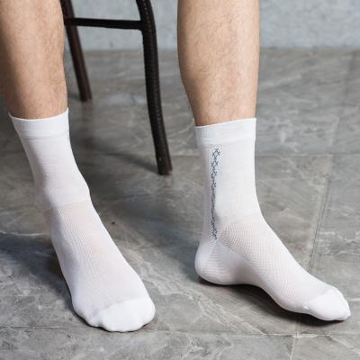 China 2019 NEW men's business athletic socks custom logo bamboo mesh men socks for sale