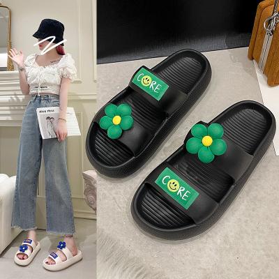 China Cushioning the step on the female feeling fresh female slipper slipper lower leisure household feces thick home soft summer home females for sale