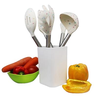 China Amazon Viable Hot Sale 5pcs Kitchenware Cooking Silicone Cooking Utensils Set With Bamboo Wooden Handle for sale