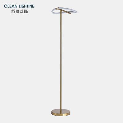 China Modern Indoor Corner Decorative Floor Lamp Silicon Simple Design Led Floor Light Lighting Stand Light for sale