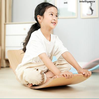 China Small Size Wood Board Child Yoga Board Balance Body Curvy Shimmy Board for sale