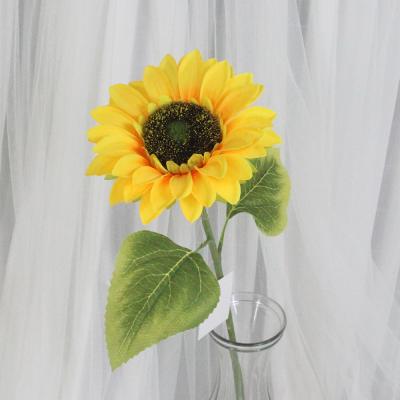 China Bulk Competitive Buying Artificial Flower Silk Sunflower For Decor From Chinese Wholasale Factory for sale