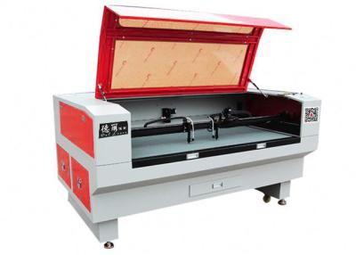 China 1610 120W-van de de Glazen buislaser van Co2 de Gravure en de Snijmachine voor Kledingstukindustrie Te koop