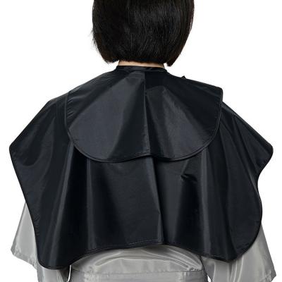 China Beauty Salon Barber Cape Wholesale High Quality Black Barber Shawl Hair Cutting Shawl Hairdressing Hairdressing Cape for sale