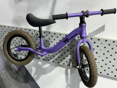 China Sin freno 2 ruedas estilo de balance infantil bicicletas de aleación de magnesio marco en venta