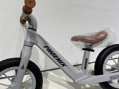 China Pedales llenos de aire sin pedal Bicicleta de equilibrio diseñada para preescolares Aprendizaje y desarrollo temprano en venta