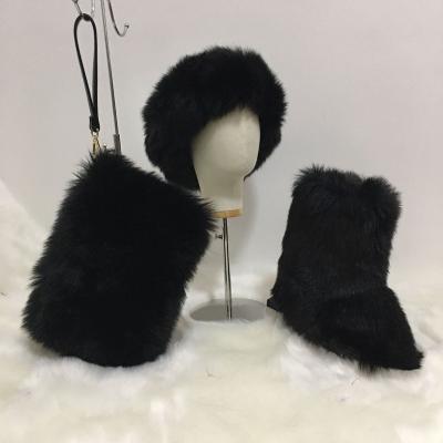 China 2021 Light Weight Snow Boots Women Shoes Bag Sets Winter Fur Headband Ladies Faux Fur Boots Matching Hairy Fur Purse Boots For Women for sale