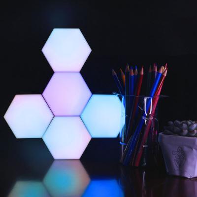 China Full Spectrum Led Grow Light Mobile App Controlled Honeycone Magnetic Hexagon Light Up Touch Hex Quantum Led Lights Pipe for sale