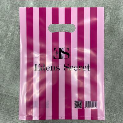 China Recyclable high quality pe die cut bag, plastic shopping bag, reusable plastic shopping bag for packing clothes for sale