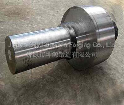 China 42CrMo4 OD702 x350 x1500mm roscó el eje de acero forjado endurecido metal para la industria de la construcción naval en venta