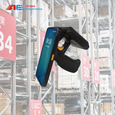 China Van de Inventarisrfid de Handbediende Eindsteunen van het opslagaftasten Veelvoudige Mededelingen en Streepjescode en QR Codescanner Te koop