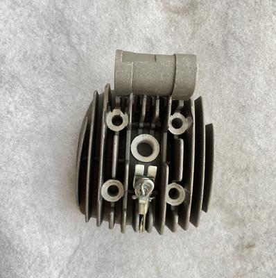 China Aluminum Cylinder Head Scooter For Motobecane AV7 Engine Fixing High New Moped for sale