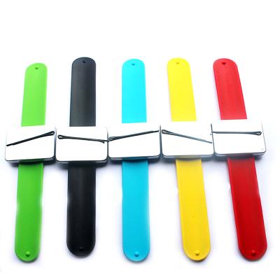 China Eco-Friendly Private Label Silicone Magnetic Wrist Strap to Hold Metal Bobby Pins and Staples in Easy Reach for sale