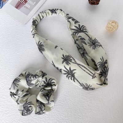 China Fashionable and simple Korean version of the decoration of the exquisite hair band of new large intestine soft literary ladies ring hair for sale