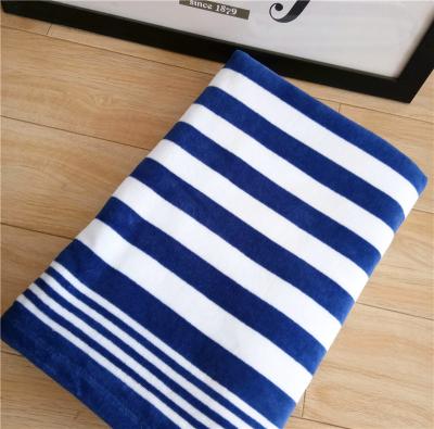 China Wholesale QUICK DRY 100% Cotton Blue Stripe Pool Towel Bath Towel for sale