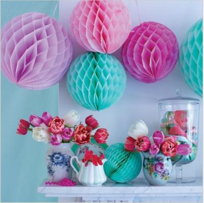 China Wedding / Party Decorations Tissue Paper Pom Poms Honeycomb Balls For Party Decorations for sale