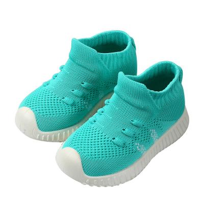 China Breathable Kids Soft White Fly Knitted Light Breathable Mesh Children Casual Shoes Socks Shoes for sale