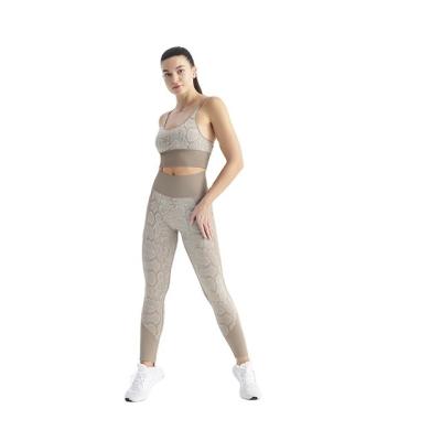 China Breathable Custom Sexy Sports Girls Gym Wear Women Yoga Bra Set And High Waisted Leggings Seamless Yoga Sets for sale