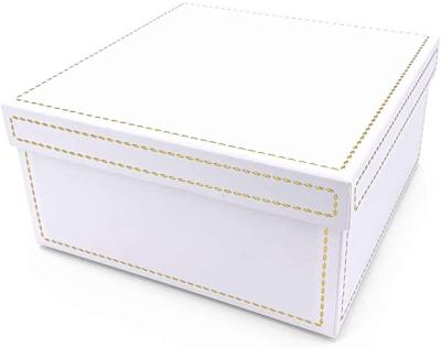 China Eco-friendly luxury gift box, white with gold stitching, large square en venta