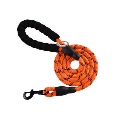 China Padded Reflective Nylon Braided Dog Leash Traction Rope With Comfortable Padded Handle for sale