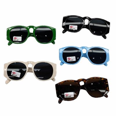 China Fashion Sunglasses UV Protection Sunglasses, Travel Sunglasses, Ladies Shape Sunglasses for sale