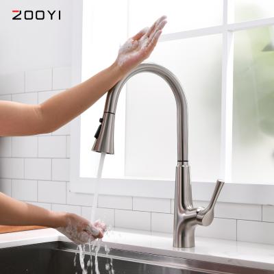 중국 ZOOYI Sense Faucets Design New 360 Degree Rotation Brushed Nickel Smart Sink Pull Down Touch Kitchen Faucet Sensor 판매용