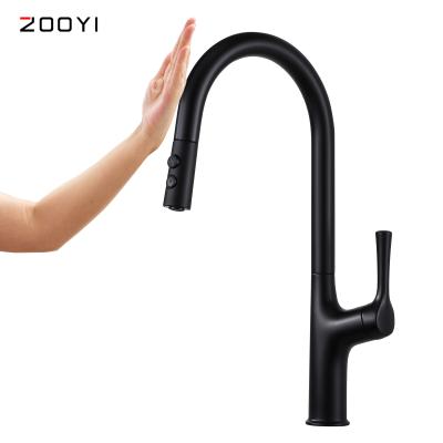 중국 ZOOYI Sense Faucets New Design Modern Automatic Sensor Touch Kitchen Sink Faucets Tap With Pull Down Sprayer 판매용