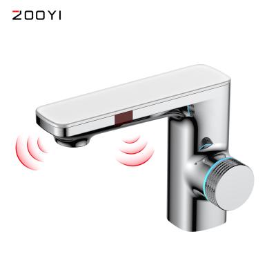 중국 ZOOYI Automatic Sensors Automatic Bathroom Faucet Metered Faucet Infrared Smart Faucet With Digital Display 판매용