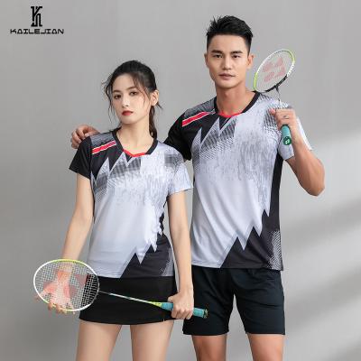 China Comfortable Breathe Free Professional Custom Women Men Tennis Wear Quick Dry Sports Wear Badminton Wear for sale