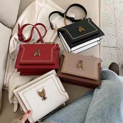 China Cute Gift Fashion Women Shoulder Bag Custom Logo Luxury Pu Leather Soft Bag Fashionable Retro Style Magnetic Button Bag for sale