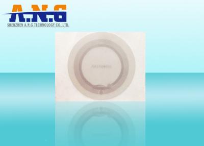 中国 Ntag213 ペーパー 13.56 Mhz Rfid は接着剤 50*50mm とステッカーのあたりで付きます 販売のため