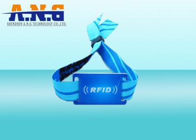 中国 生地によって編まれる UHF Rfid は祝祭党のためのでき事のバンドのブレスレットに付けます 販売のため