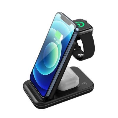 China Wholesale Portable Mobile Phone Support Charging 1 Phone Fast Charging 3 in One 15w Qi Wireless Charger Foldable 3 in 1 Wireless Charger Station for sale