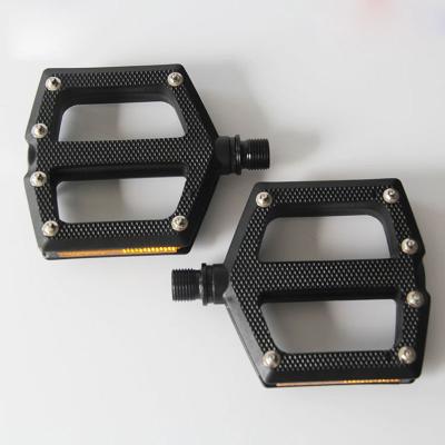 China VP High Durable Bicycle Junior Components Ball Bearing Black Plastic Bike Pedal For BMX for sale