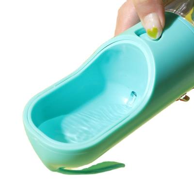 China Factory Wholesale Automatic Travel Outdoor Portable Plastic Dog Drinking Water Bottle for sale