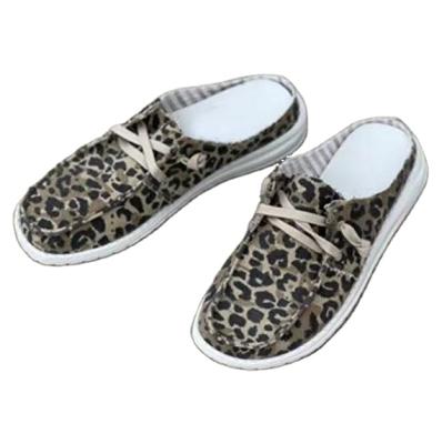 China Free Shipping Deodorization Women Leopard Semi-Support Canvas Casual Flat Autumn Shoes for sale