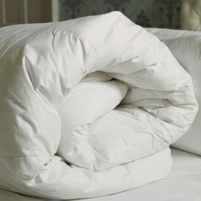 China Home Japanese Comfortable Soft Quilted White Goose Down Comforter For Adult for sale