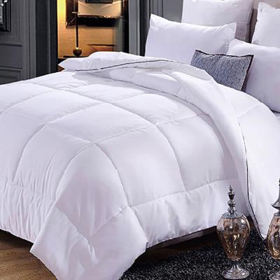 China Hot Sale Home Big Quality Queen Size Polyester Insert Comforter Plush Soft Quilt In Dubai for sale