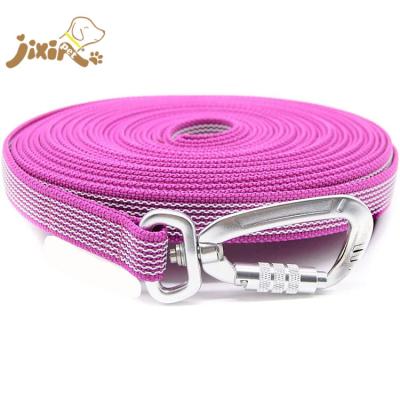 China Personalized Rubber Coated Recall Lead Dog Leash With Safety Carabiner for sale