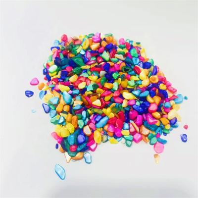 China Wholesale Bulk Europe Natural Quartz Tumbled Healing Colorful Crystals Rainbow Gravel Crystal Gravels for sale