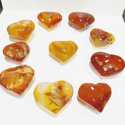 China Wholesale Natural Europe Carnelian Agate Agate Crystals Heart Palm Stone Specimen Red Heart For Decoration for sale