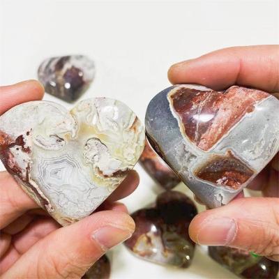 China Wholesale Natural Stone Mexican Heart Sardonyx Agate Palm Stone Healing Crystals From Europe for sale