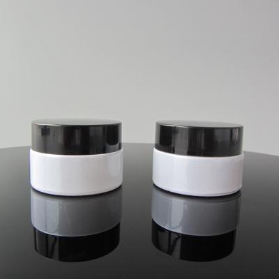 China Glass Skin Care Cream Cream Jar With Black Cap for sale