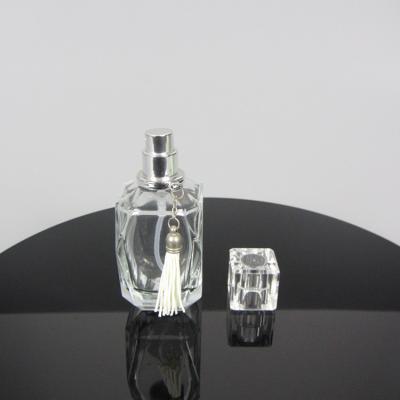 China Personal Care 50ml Empty Perfume Bottles With Perfume Bottle Cap And Tassel for sale