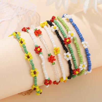 China 17KM Flower Romantic Bohemian Colorful Beaded Bracelet Daisy Creative Friendship Bracelet For Women Girls for sale