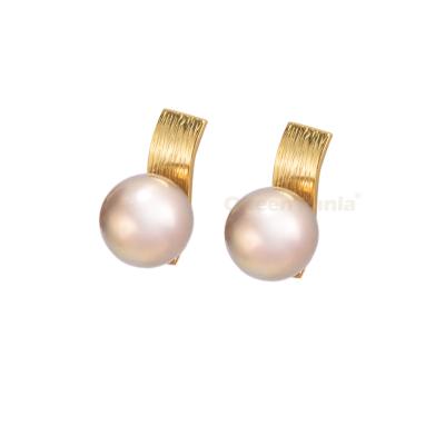 China Queen CLASSIC Pink Panla Circles Simple Simple Bold Earring With Shiny Freshwater Pearl Accessories Jewelry Earring For Women for sale