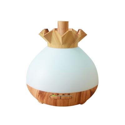 China 300ml Essential Oil Diffuser Car Ultrasonic Humidifier with 7 LED LIGHT for sale