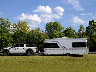 China Pequeñas casas rodantes remolcables de menos de 5000 libras Sistemas de entretenimiento de acampada Glamping RVs dedicadas en venta