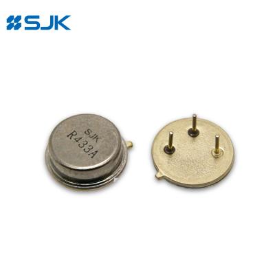 China TO-39 DIP Saw Resonator 3 Pin con tolerancia de frecuencia de ±75 KHz 433.92MHz en venta