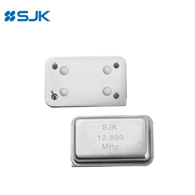 China Thru-Hole 14-Pin TCXO 10-52MHz 3.3V 10pF Cliepped Sine Wave Output for sale